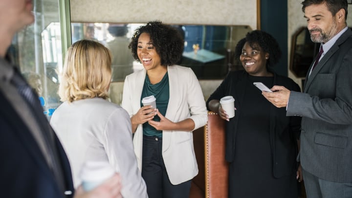 Perks vs Benefits in Company Culture: What Makes Employees Happier?