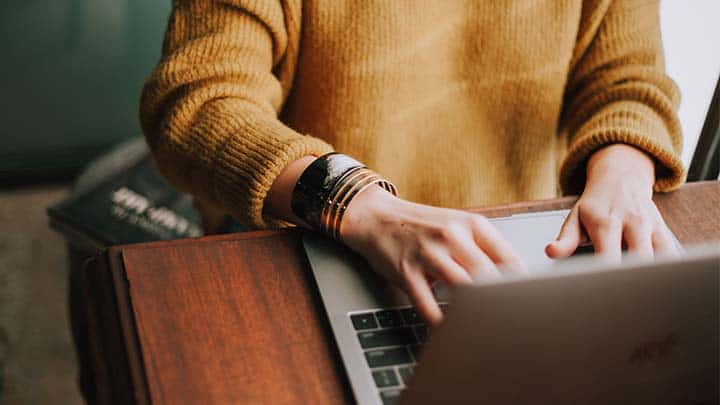 How to Prepare for a Career in Travel Nursing