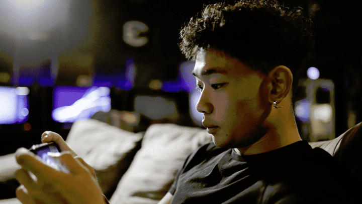 How Do Free Mobile Games Make Money? 10 Different Methods Plus Examples